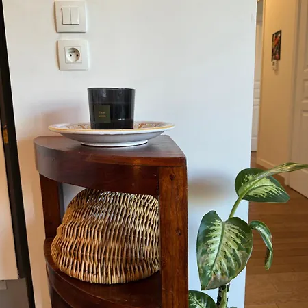 Comfortable 2 Steps From Paris