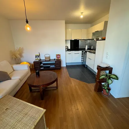 דירה Comfortable 2 Steps From Paris *